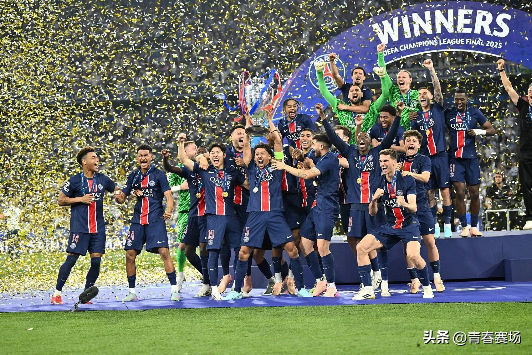 夺冠首场状态出色，法国队观众沸腾！，姆巴佩重返赛场引发球迷热议